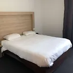 Kyriad Hotel Nemours