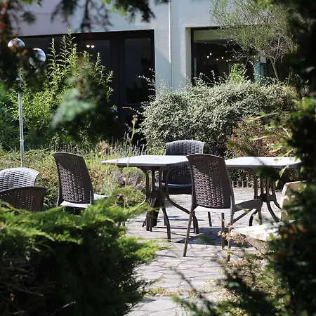 Kyriad Hotel