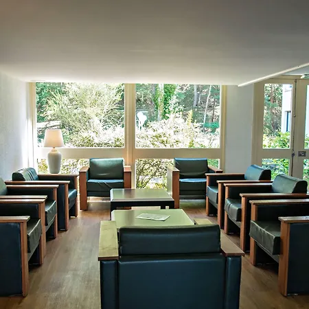 Kyriad Hotel Nemours