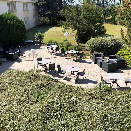 Kyriad Hotel