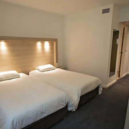 Hotel Kyriad Nemours