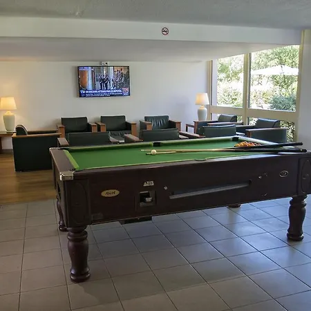 Kyriad Hotel Nemours